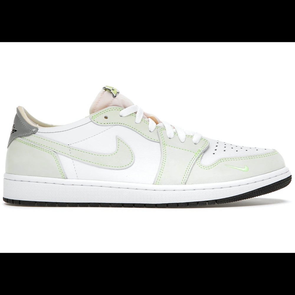 JORDAN 1s GHOST GREEN MENS 9.5 used